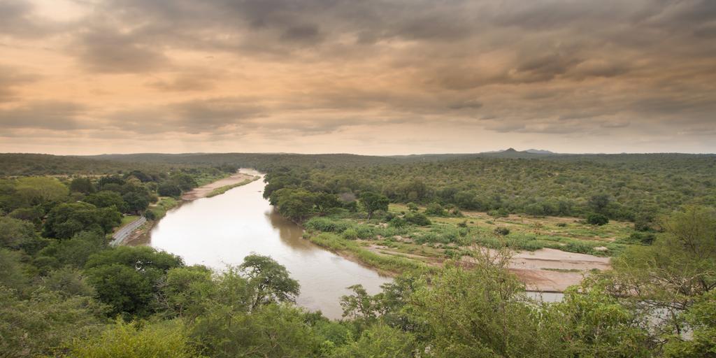 Naledi Lodges Balule viltreservat Exteriör bild