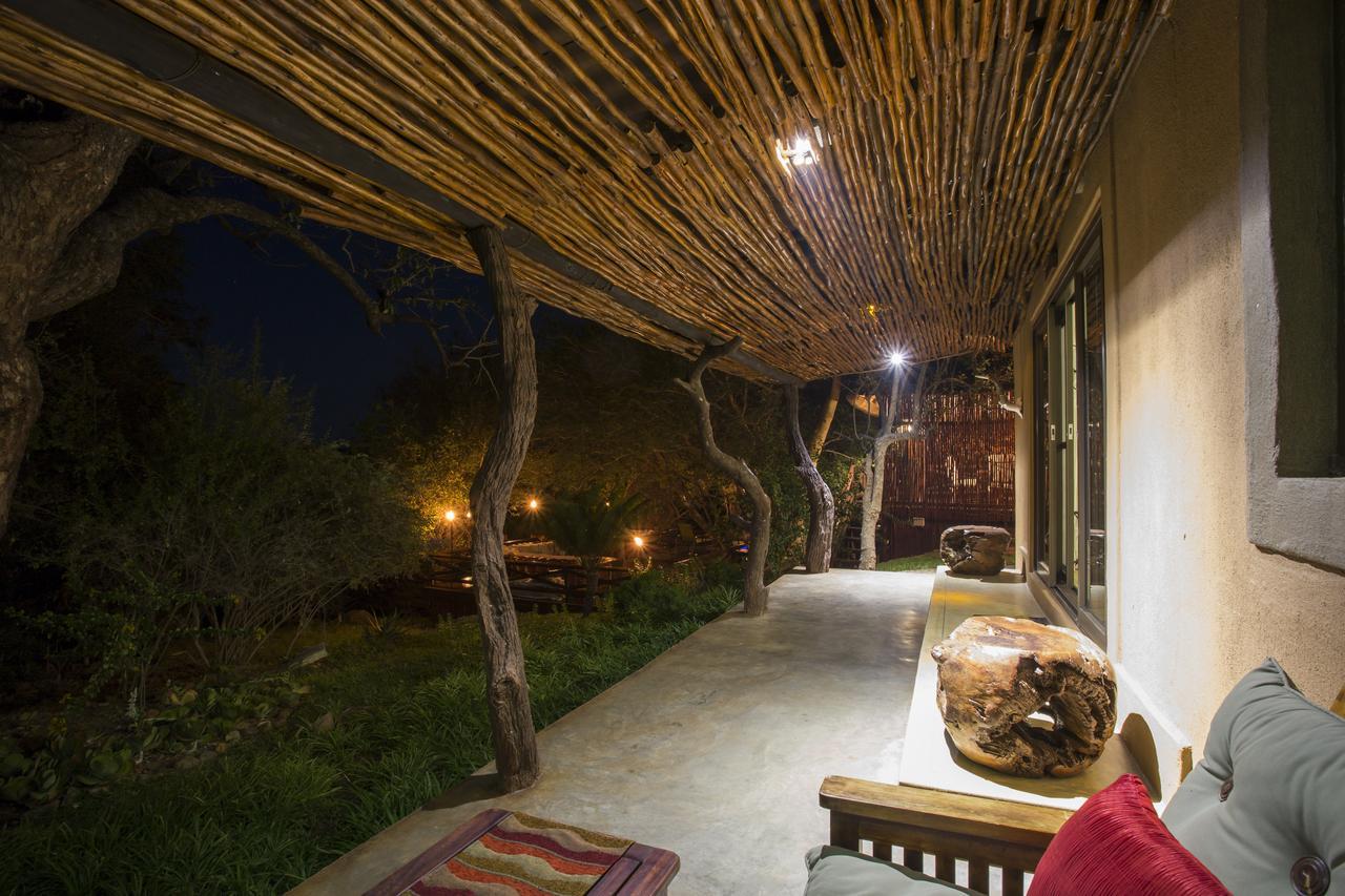 Naledi Lodges Balule viltreservat Exteriör bild
