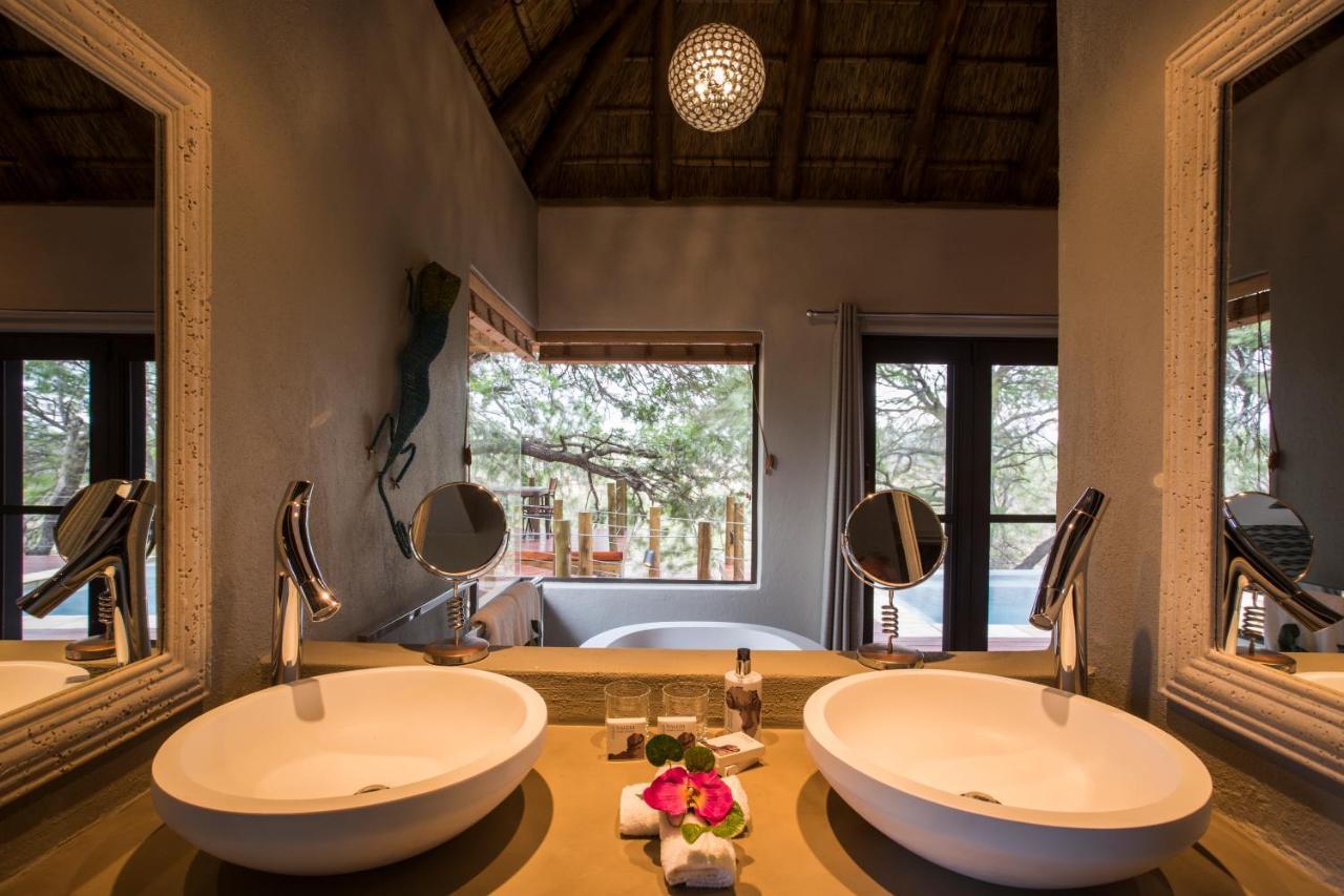 Naledi Lodges Balule viltreservat Exteriör bild